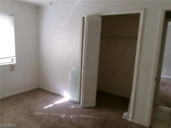 902 Poinsettia AVE, Lehigh Acres, FL 33972