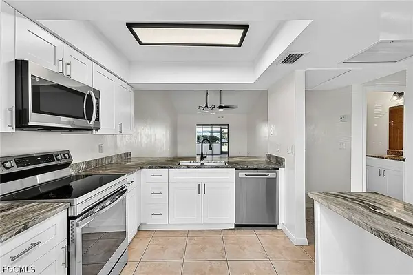 3739 SW 9th AVE #113, Cape Coral, FL 33914