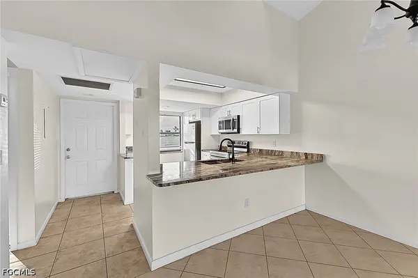 3739 SW 9th AVE #113, Cape Coral, FL 33914