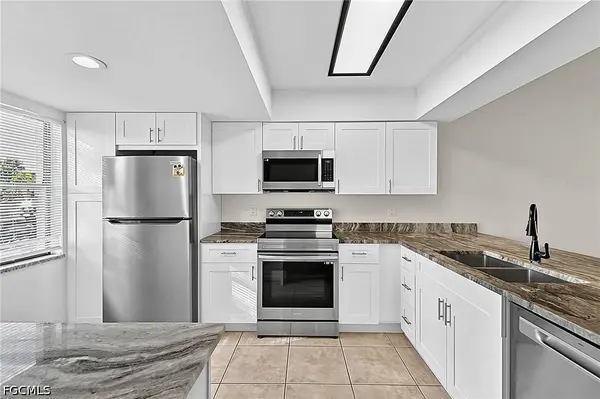 3739 SW 9th AVE #113, Cape Coral, FL 33914