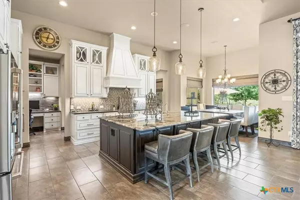 742 Pacific PL, Spring Branch, TX 78070