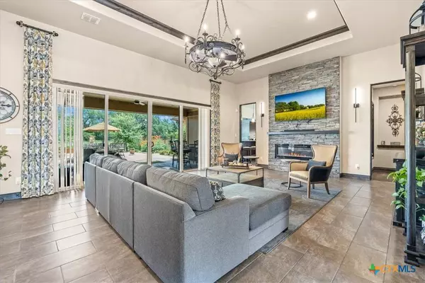 742 Pacific PL, Spring Branch, TX 78070