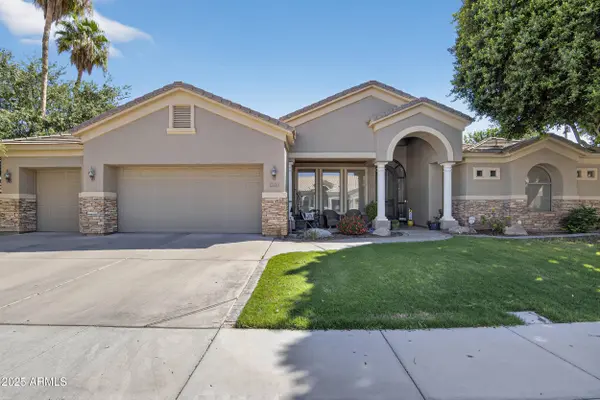 1333 N CLIFFSIDE Drive, Gilbert, AZ 85234