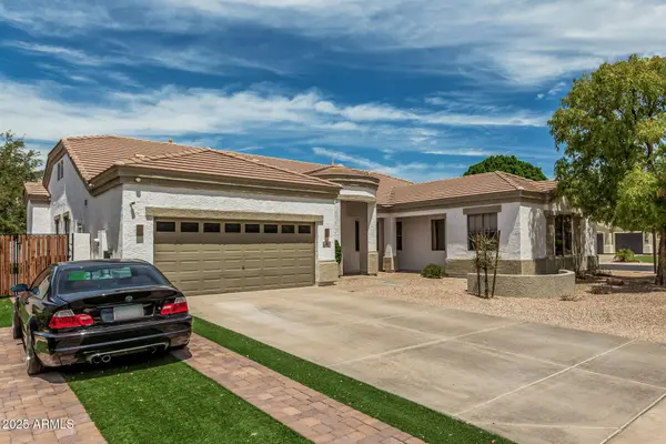 3000 E PARKVIEW Drive, Gilbert, AZ 85295