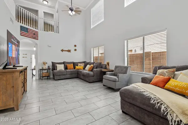 46 W GOLD DUST Way, San Tan Valley, AZ 85143