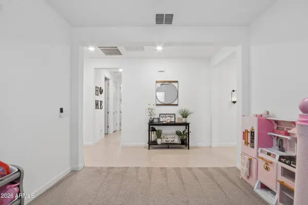 9947 E THORNBUSH Avenue, Mesa, AZ 85212