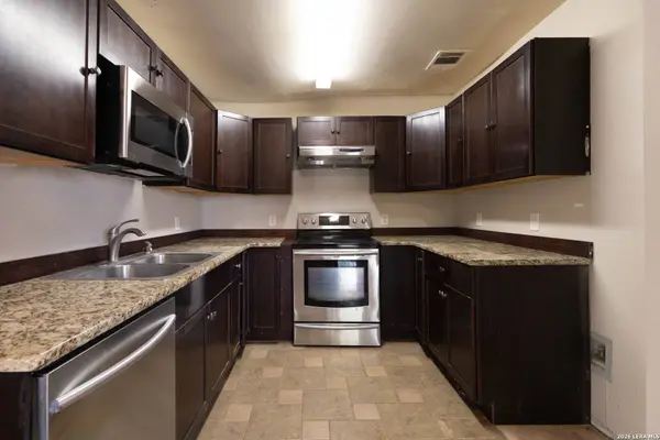 12205 Stoney Xing UNIT 1, San Antonio, TX 78247