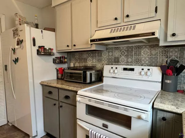 124 Stone Hedge Drive, Warner Robins, GA 31088