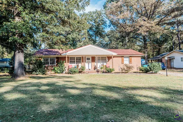 1028 Greenwood Drive, Perry, GA 31069