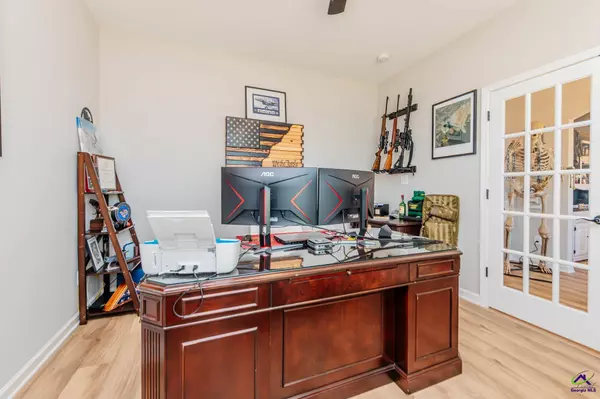 425 Cambrian Drive, Kathleen, GA 31047