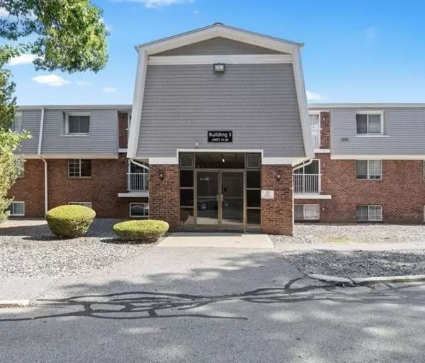 300 Smithfield RD #P3-21, North Providence, RI 02904