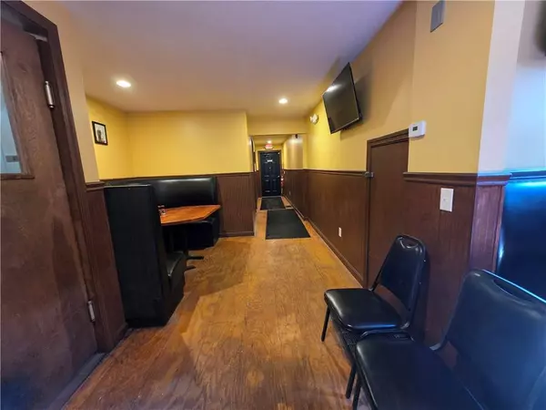 501 High ST, South Kingstown, RI 02879