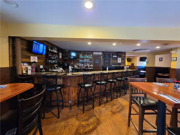 501 High ST, South Kingstown, RI 02879