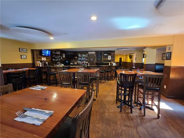 501 High ST, South Kingstown, RI 02879