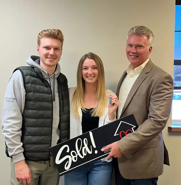 Home purchase for Thunder Heyer's real estate client