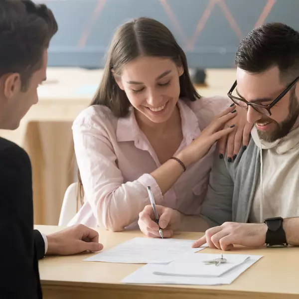 Expert Real Estate Contract Negotiations