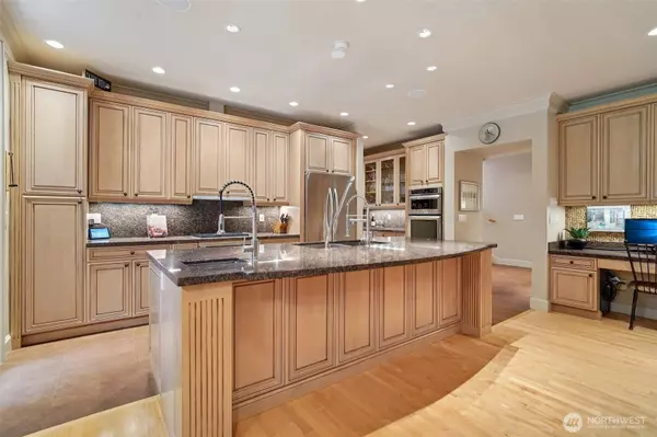 16912 SE Licorice WAY, Newcastle, WA 98059