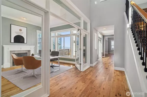 2480 NE Daphne ST, Issaquah, WA 98029