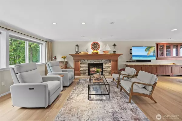 12509 206th PL SE, Issaquah, WA 98027