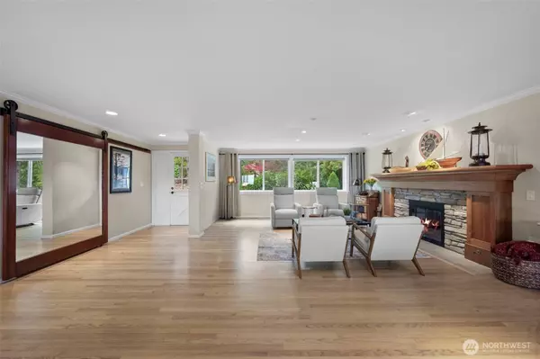 12509 206th PL SE, Issaquah, WA 98027