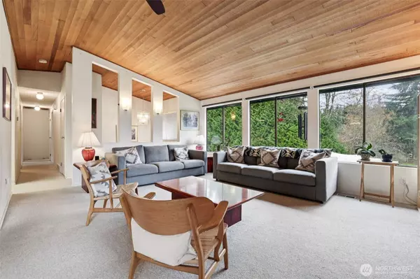 16812 174th AVE NE, Woodinville, WA 98072