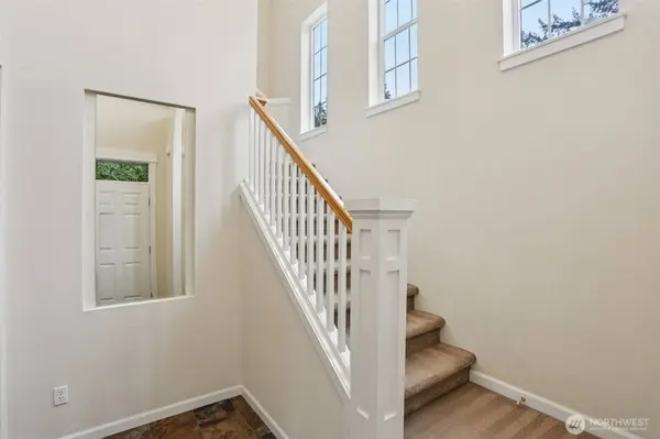 18200 NE 110th ST, Redmond, WA 98052