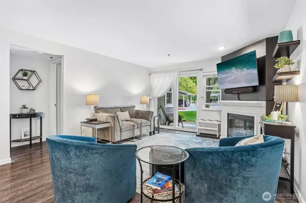 250 NW Dogwood ST #E104, Issaquah, WA 98027