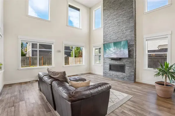 1329 Salish AVE SE, North Bend, WA 98045
