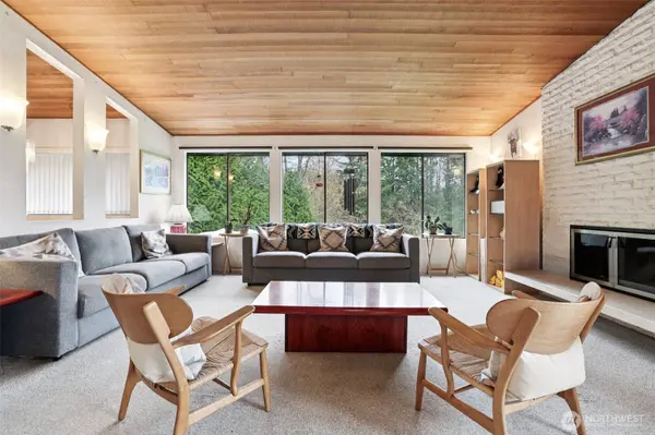 16812 174th AVE NE, Woodinville, WA 98072