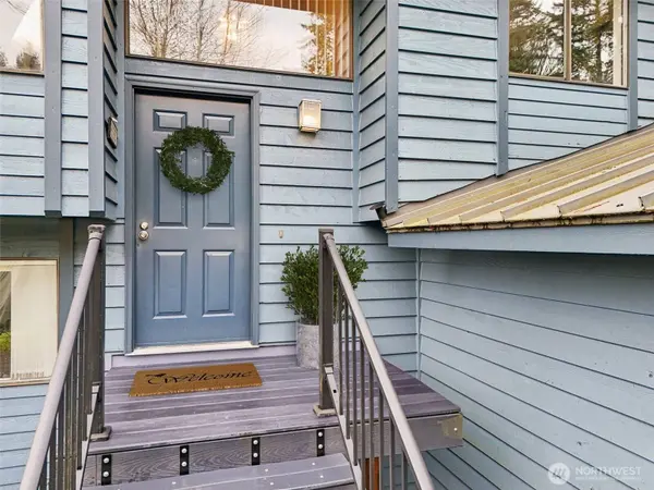 16812 174th AVE NE, Woodinville, WA 98072