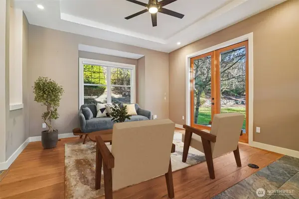 16430 266th AVE SE, Issaquah, WA 98027