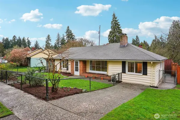 15314 Interlake AVE N, Shoreline, WA 98133