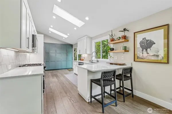 12022 210th PL SE, Issaquah, WA 98027