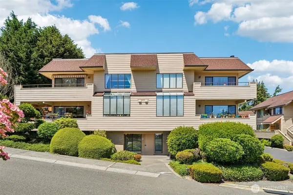 910 S 248th ST #4, Des Moines, WA 98198