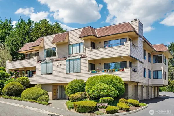 910 S 248th ST #4, Des Moines, WA 98198