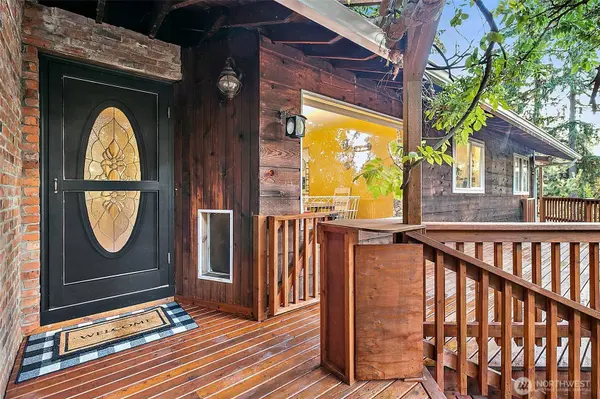 15226 26th AVE SW, Burien, WA 98166