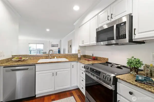 410 2nd AVE S #207, Kirkland, WA 98033