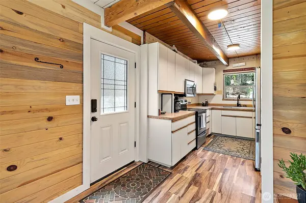 46020 SE 174th ST, North Bend, WA 98045