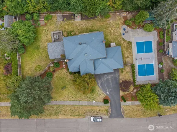 1051 Laforest DR SE, North Bend, WA 98045