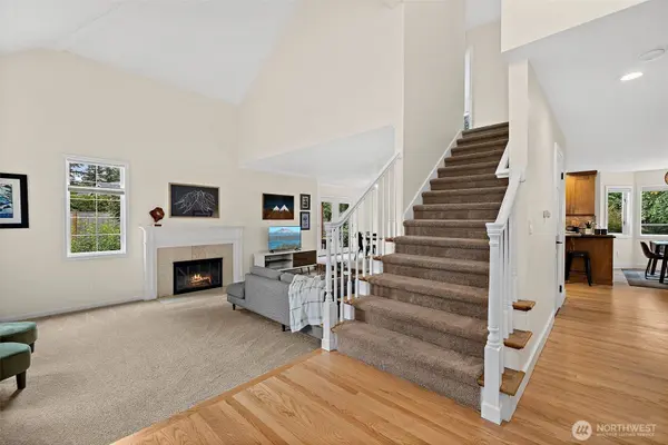 1051 Laforest DR SE, North Bend, WA 98045