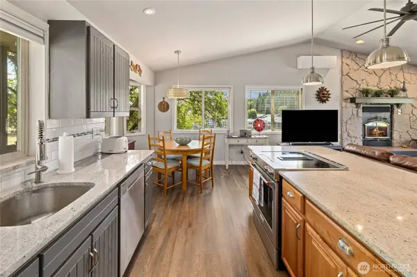 1250 Twin Lakes RD, Cle Elum, WA 98922