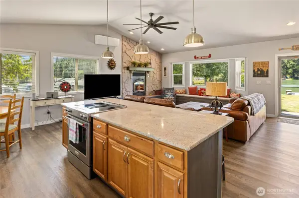 1250 Twin Lakes RD, Cle Elum, WA 98922