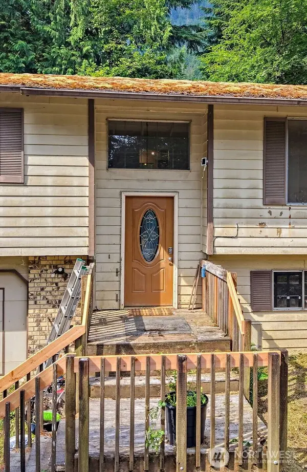 42627 SE 175th PL, North Bend, WA 98045
