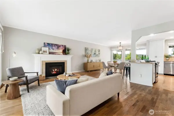 304 128th AVE SE, Bellevue, WA 98005