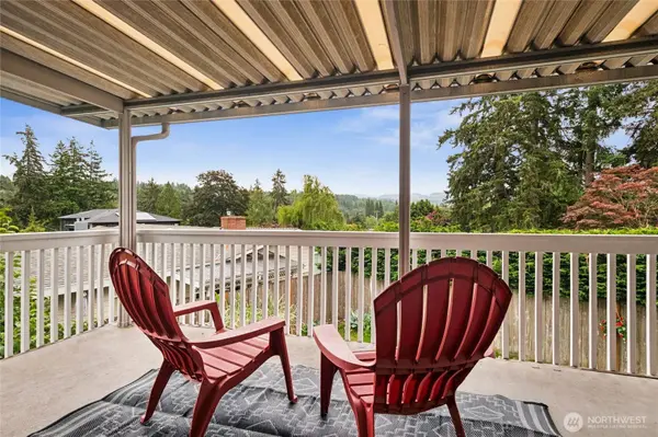 304 128th AVE SE, Bellevue, WA 98005