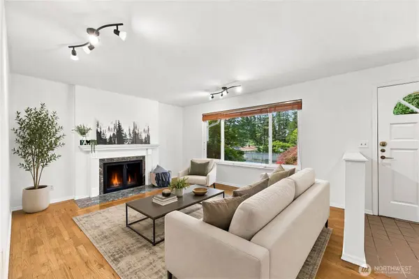 16217 SE Newport WAY, Bellevue, WA 98006