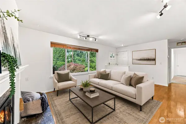 16217 SE Newport WAY, Bellevue, WA 98006
