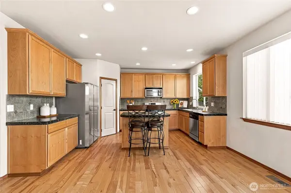 2709 157th PL SW, Lynnwood, WA 98087