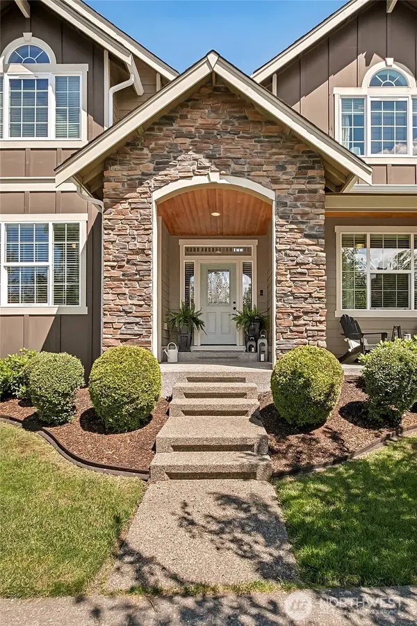 1670 Eagles Nest PL SE, North Bend, WA 98045