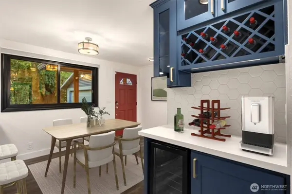 16417 210th AVE NE, Woodinville, WA 98077